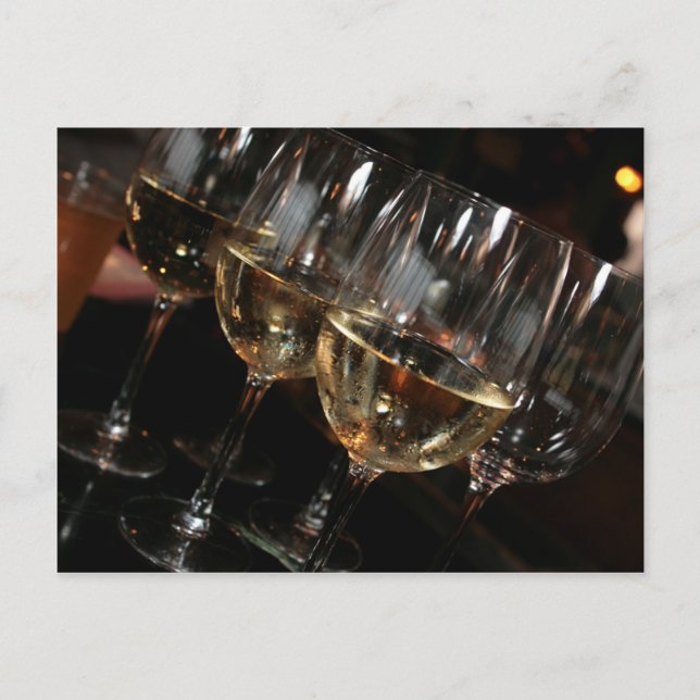 Postal A mi edad necesito vasos de vino (Anverso)