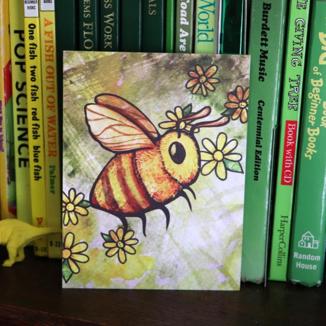Postal Abeja Linda                                        (Subido por el creador)