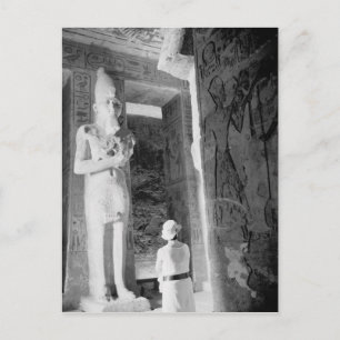 Postal Abu Simbel Egipto, turista dentro del templo (NR)