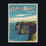 Postal Acantilados de viaje retro vintage de Moher Irelan<br><div class="desc">Descubra la belleza escarpada y el encanto majestuoso de los acantilados de Moher con este fascinante diseño retro inspirado en el viaje. Inmerso en la nostalgia y el encanto vintage, este diseño captura uno de los monumentos más icónicos de Irlanda en una estética retro que recuerda a los afiches clásicos...</div>