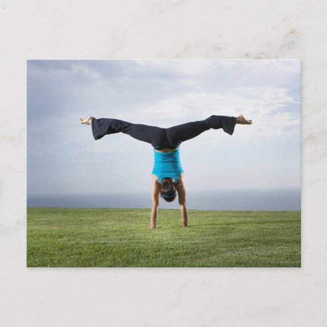 Postal Acróbatas y contorcionistas 2 (Anverso)