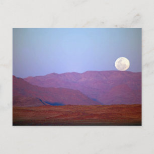 Postal África, Namibia, Sossusvlei. Una luna llena descan