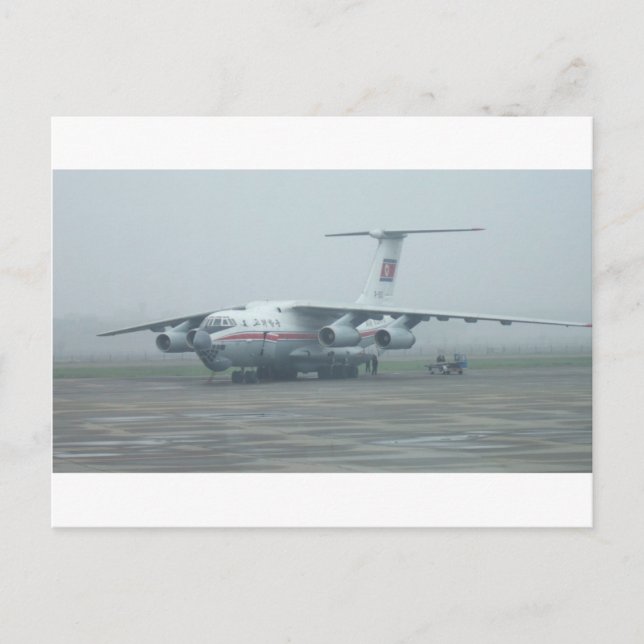Postal Air Koryo en el aeropuerto de Pyongyang DPRK Il-76 (Anverso)