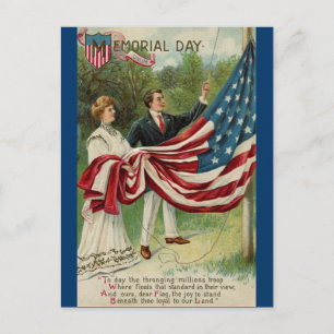 Postal Alojamiento de la bandera en el día de la conmemor