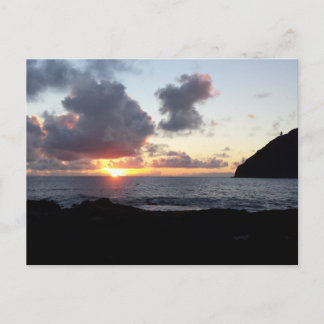 Postal Amanecer en la playa de Makapuu