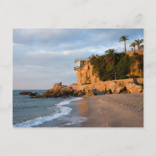 Postal Amanecer en una playa de Nerja