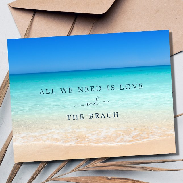 Postal Amor y la boda de playa Salven la fecha (Love and the Beach Wedding Save the Date Postcard)