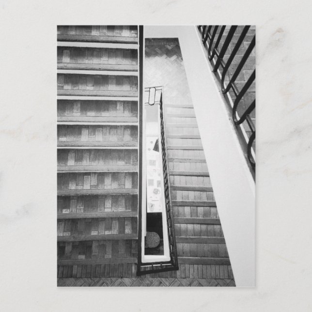 Postal Antibes Francia, escaleras Museo Picasso (Anverso)