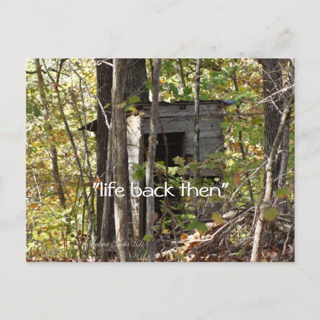 Postal anticuario de Outhouse en el bosque - personalizar (Anverso)