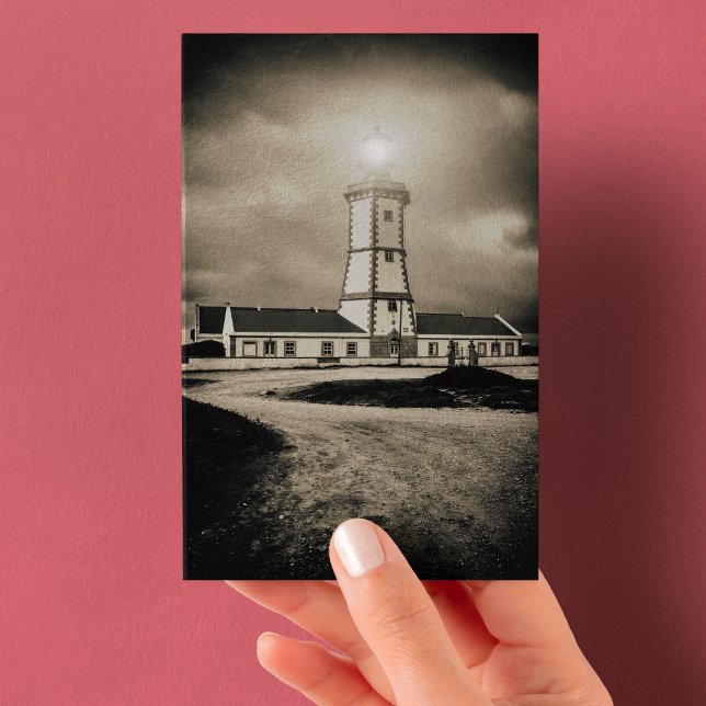 Postal Antiguo faro en una noche de tormenta (Old lighthouse on a storm night. postcard)