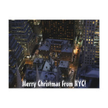 Árbol de Navidad oculto en Manhattan de noche