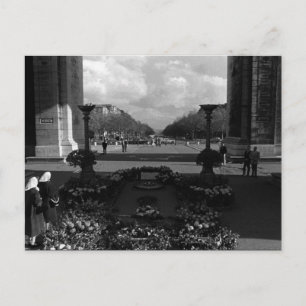 Postal Arco de triunfo de París vintage Soldado desconoci
