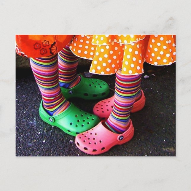 Postal Arcoiris bailando (Anverso)