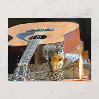 Postal ardilla y guitarra