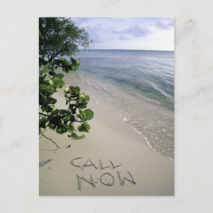Postal Arena de 'Call Now' escrita en la playa, Jamaica