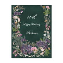 Arreglo floral botánico de cumpleaños sobre verde 