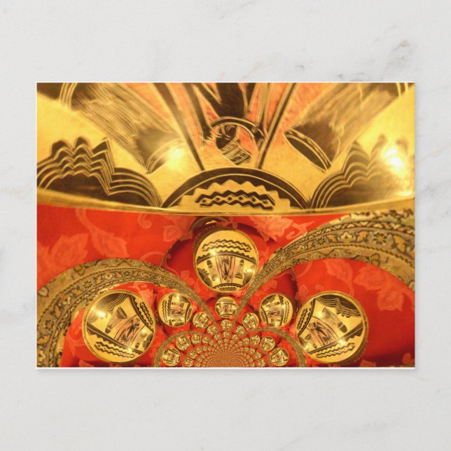 Postal Arte Cultural Africano: Rico diseño rojo dorado (Anverso)