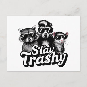 Postal Arte de gafas de sol de mapache zarigüeya Stay Tra