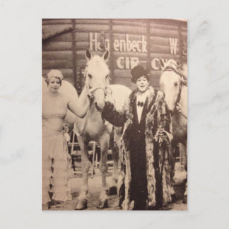 Postal Artistas de circo y caballos blancos