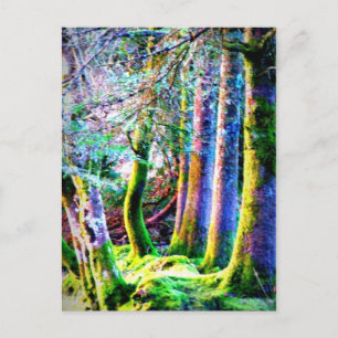 Postal artística encantada con abstracto forestal