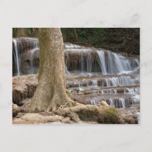 Postal Asia, cascada en la frontera entre Tailandia