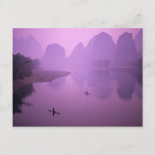 Postal Asia, China, Guanxi, Yangshou. Pescadores en balsa