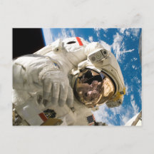 Astronauta en descubrimiento del transbordador