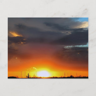 Postal Atardecer bajo la tormenta.