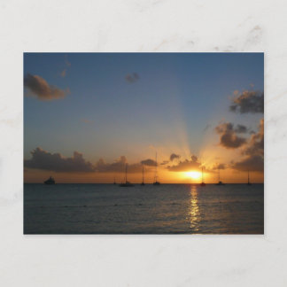 Postal Atardecer con veleros paisaje tropical foto