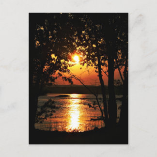 Postal Atardecer del río