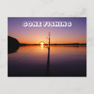 Postal Atardecer en un lago de verano visto a través de u