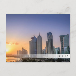 Postal Atardecer sobre la ciudad de Doha, Qatar