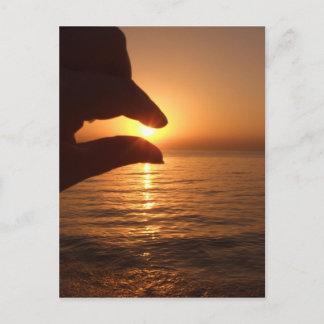 Postal Atrapar el sol - Naranja amanecer del océano