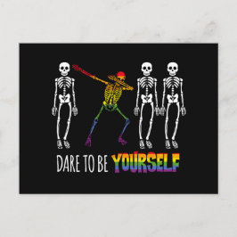 Postal Atrévete A Ser Tu Mismo Halloween Dabbing Skeleton
