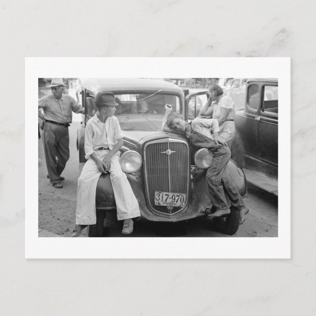 Postal Auto antiguo, familia de la Gran Depresión, años 3 (Anverso)