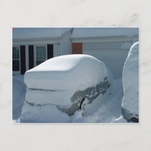 Postal "Auto de nieve" encima del auto. Blizzard 2010