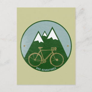 Postal aventura de ciclistas, montañas