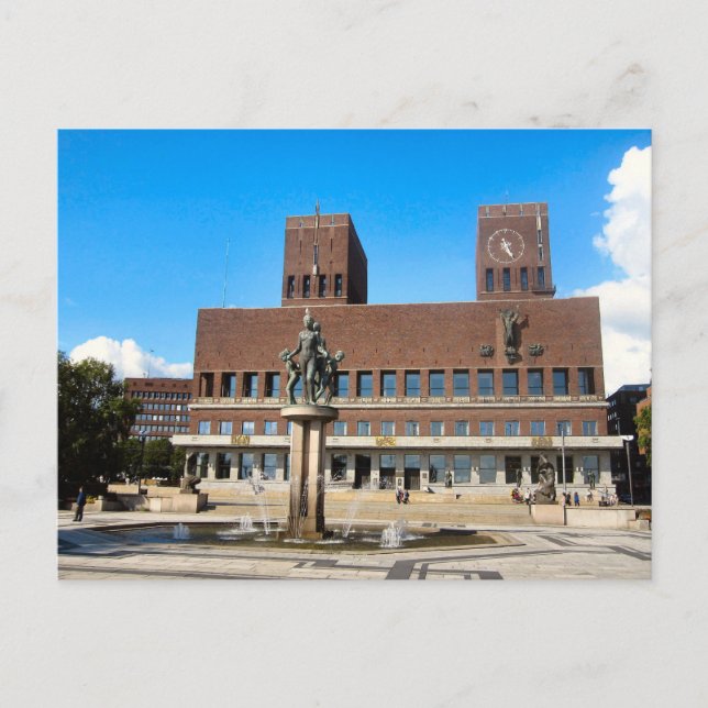 Postal Ayuntamiento de Oslo, estatua, fuente (Anverso)