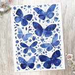 Postal Azul de agua de mariposas<br><div class="desc">Pintura de mariposa color azul y blanco índigo.</div>