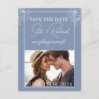 Postal Azul turbio con diseño floral blanco