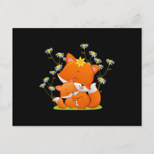 Postal baby fox está dando el abrazo a su madre