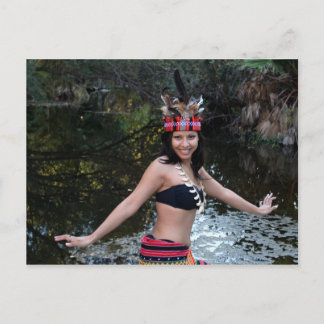 Postal Baile indio de la mujer