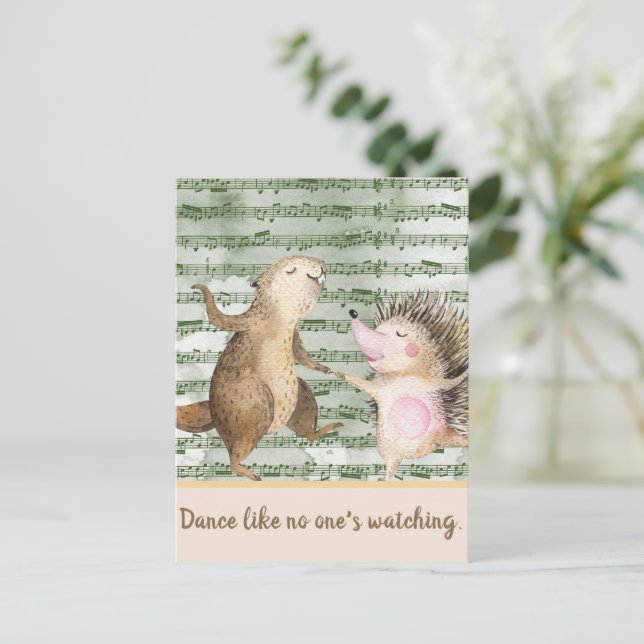 Postal Baile Whimsical Hedgehog & Beaver (Anverso de pie)