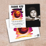 Postal Ball de baloncesto Foto cumpleaños Gracias<br><div class="desc">Baloncesto Ball Foto de cumpleaños Gracias Postcard. Este moderno diseño cuenta con un baloncesto de fondo vivo y vibrante. La temática del baloncesto es perfecta para los cumpleaños de los aficionados al baloncesto. Agrega tu foto y personaliza el texto.</div>