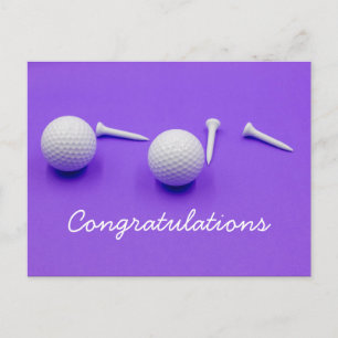 Postal Balón de golf y tee blanco sobre fondo morado