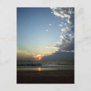 Postal Bancos exteriores por la mañana 1