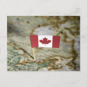 Postal Bandera canadiense en el mapa