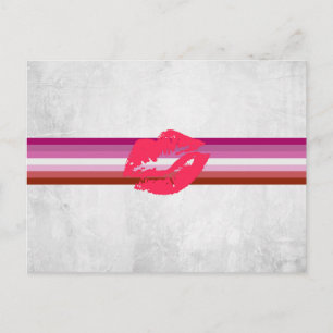 Postal Bandera de Orgullo Lesbiana con Lápiz Labial