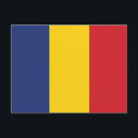 Postal Bandera llana de Rumania<br><div class="desc">¡Represente Rumania! Este artículo ofrece un escudo de armas con la bandera rumana y la bandera americana en un escudo heráldico que los parecer un escudo de la familia y un diseño tribal del tatuaje. ¿Usted sabe un rumano o Rumano-Americano quién falta su país de orígen y lo quisiera ser...</div>