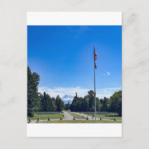 Bandera y lápidas del Cementerio Nacional Tahoma